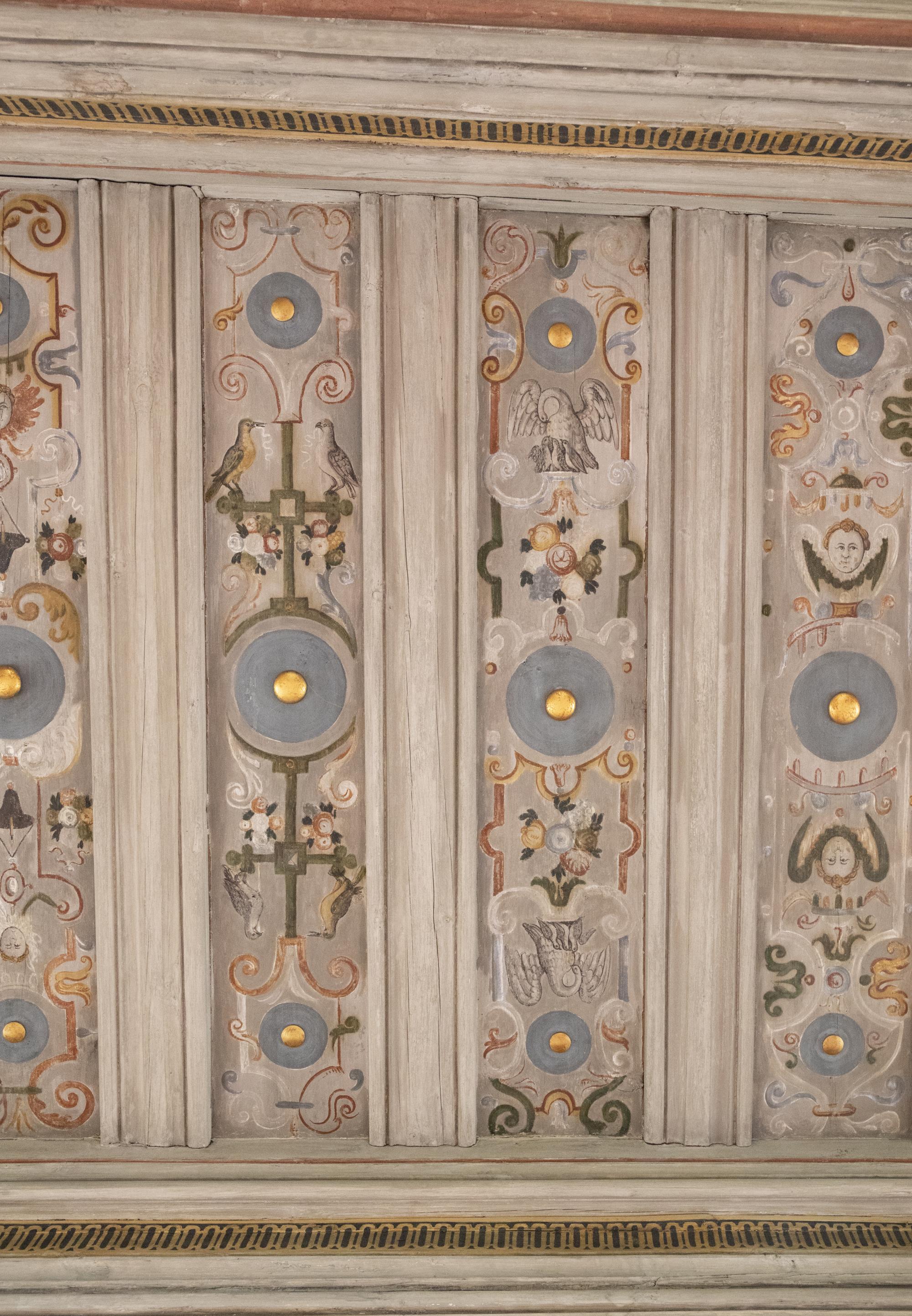 Malovaný strop v Jelence