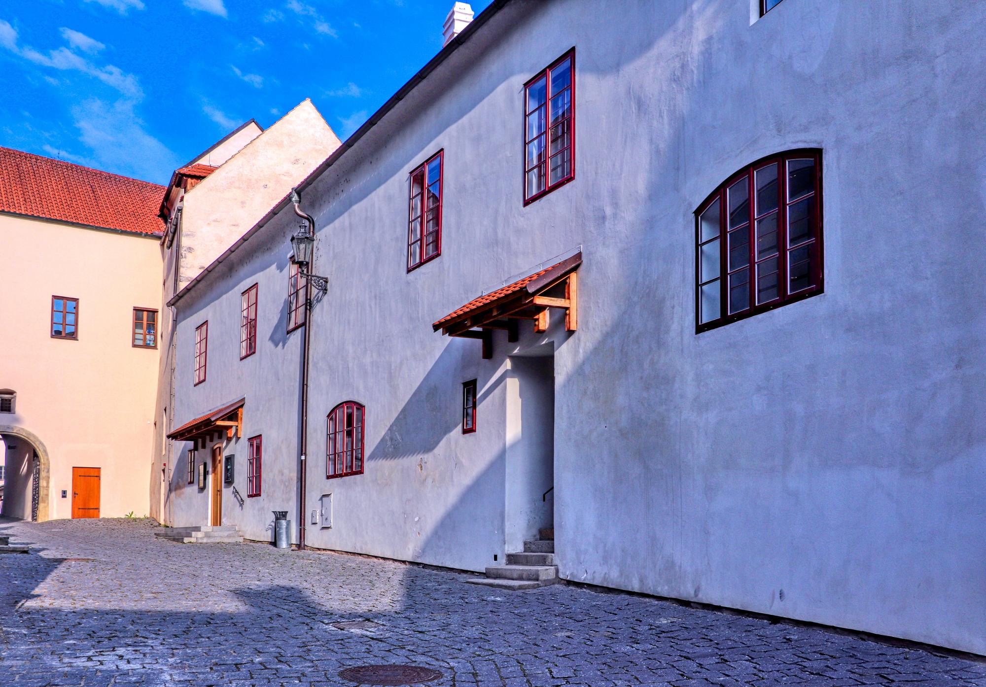 1. hradní nádvoří 